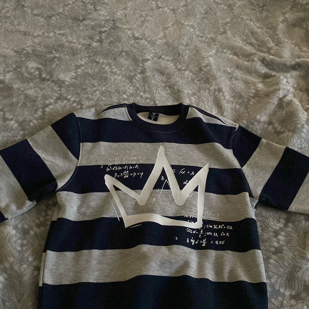 Men’s urban hip hop, grey and black strips